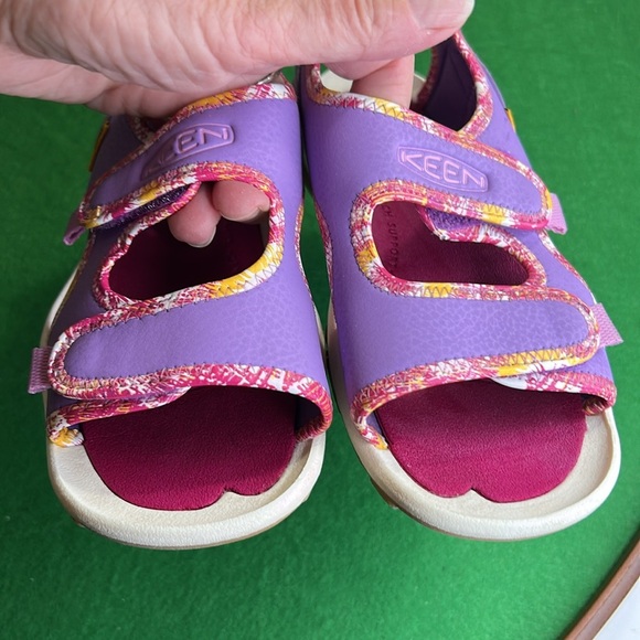 KEEN BIG KIDS KNOTCH CREEK OPEN TOE PURPLE SANDALS SZ 13 - Picture 2 of 13